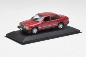 Mercedes 300D W124 Rdeč Minichamps 1:43 3209 Kovina – slika 2 od 4