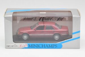 Mercedes 300D W124 Rdeč Minichamps 1:43 3209 Kovina – slika 4 od 4