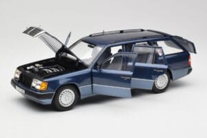 Mercedes 300D W124 T-Modell Nautical Modra Norev 1:18 183962 Kovina – slika 2 od 8