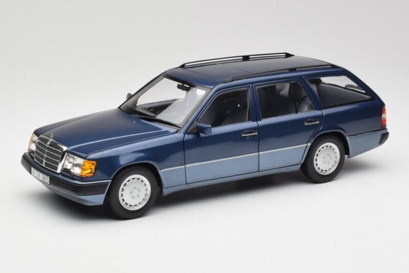 Mercedes 300D W124 T-Modell Nautical Modra Norev 1:18 183962 Kovina