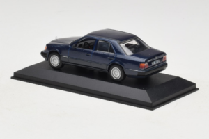 Mercedes W124 Temno Modra Minichamps 1:43 MB006 Kovina – slika 3 od 4