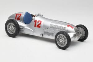 Mercedes W125 #12 R. Caracciola Grand Prix 1937 CMC 1:18 M-052 Kovina – slika 4 od 6