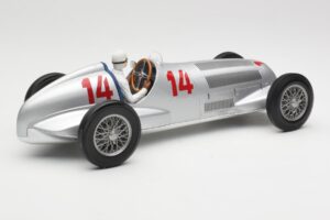 Mercedes W125 #14 Daimler-Benz AG M. von Brauchitsch 2nd Place German GP 1937 Minichamps 1:18 155373114 Kovina – slika 2 od 6