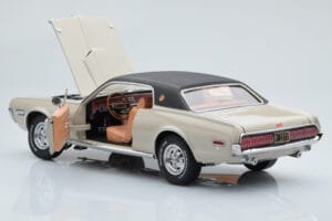 Mercury Cougar XR7-G Fawn Sun Star 1:18 1572 Kovina – slika 5 od 8