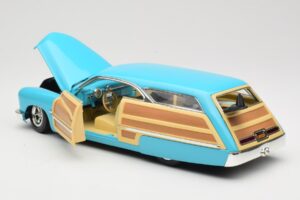 Mercury Merc Woodie Moder Hot Wheels 1:18 27806 Kovina – slika 5 od 8