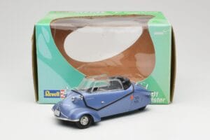Messerschmitt KR201 Roadster Modra Revell 1:18 08966 Kovina – slika 8 od 8
