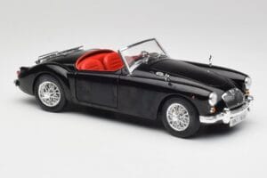 MGA English Roadster Črn Revell 1:18 84559091 Kovina – slika 6 od 8