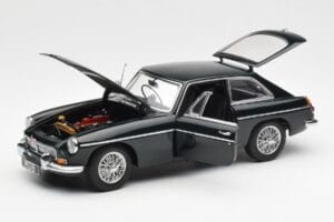 MGB GT Mk2 Coupe Racing Zelena AUTOart 1:18 76602 Kovina – slika 2 od 8