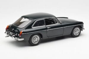 MGB GT Mk2 Coupe Racing Zelena AUTOart 1:18 76602 Kovina – slika 3 od 8