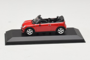 Mini Cooper R52 Kabriolet Rdeč Minichamps 1:43 431138230 Kovina