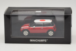 Mini Cooper Rdeča z Japonsko Zastavo Minichamps 1:43 80420309024-R1 Kovina – slika 5 od 5