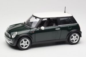 Mini Cooper Mk7 Zelen Maisto 1:18 7271336 Kovina