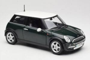 Mini Cooper Mk7 Zelen Maisto 1:18 7271336 Kovina – slika 6 od 8