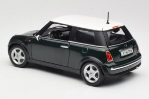 Mini Cooper Mk7 Zelen Maisto 1:18 7271336 Kovina – slika 7 od 8