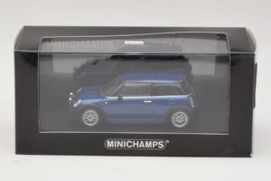 Mini Cooper One R50 Aero Moder Minichamps 1:43 431138270 Kovina – slika 4 od 4