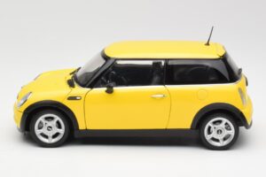 Mini Cooper One R50 Aerodinamični Paket Rumen Kyosho 1:18 80430148553 Kovina – slika 4 od 8