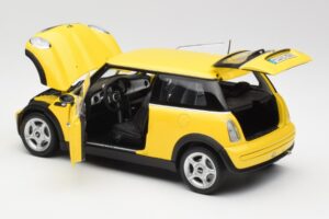 Mini Cooper One R50 Aerodinamični Paket Rumen Kyosho 1:18 80430148553 Kovina – slika 5 od 8