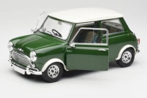 Mini Cooper S British Racing Zelen & Old English Bel Solido 1:18 8021 Kovina – slika 2 od 8