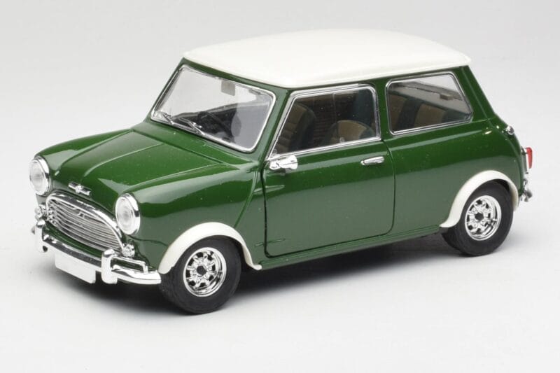 Mini Cooper S British Racing Zelen & Old English Bel Solido 1:18 8021 Kovina