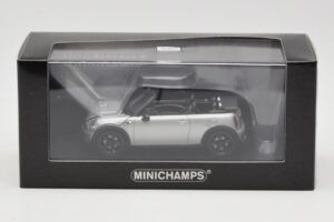 Mini Cooper S R57 Kabriolet Srebrna Minichamps 1:43 431138830 Kovina – slika 4 od 6