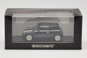 Mini Cooper S R53 Zelena S Črtami Minichamps 1:43 MINI006 Kovina – slika 2 od 4