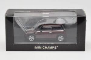 Mini One R50 Temno Rdeča S Črno Streho Minichamps 1:43 MINI008 Kovina – slika 4 od 5