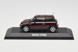 Mini One R50 Temno Rdeča S Črno Streho Minichamps 1:43 MINI008 Kovina