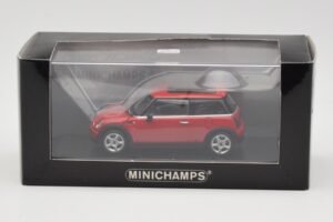 Mini One R50 Rdeč Z Rdečo Streho Minichamps 1:43 MINI001 Kovina – slika 4 od 5