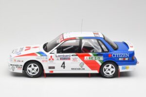 Mitsubishi Galant VR-4 #4 A. Vatanen RAC Rally 1990 IXO 1:18 18RMC192B Kovina – slika 3 od 6
