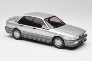 Mitsubishi Galant VR-4 Srebrna IXO 1:18 18CMC191 Kovina – slika 4 od 6