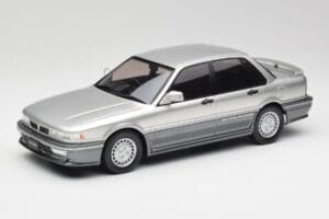 Mitsubishi Galant VR-4 Srebrna IXO 1:18 18CMC191 Kovina