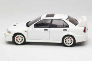 Mitsubishi Lancer Evo VI Tommi Makinen Edition Bel AUTOart 1:18 77157 Kovina – slika 4 od 8