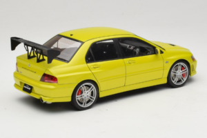 Mitsubishi Lancer Evo VII Mustard Yellow AUTOart 1:18 77166 Kovina – slika 3 od 8