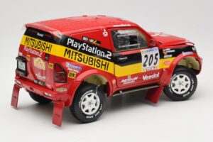 Mitsubishi Pajero Rallye Raid #205 Paris-Dakar Rally 2001 Solido 1:18 9022 Kovina – slika 3 od 8