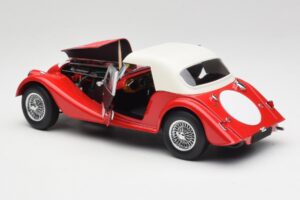 Morgan 4/4 Plus Competition Hardtop Rdeč Kyosho 1:18 08114R Kovina – slika 5 od 8