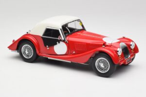 Morgan 4/4 Plus Competition Hardtop Rdeč Kyosho 1:18 08114R Kovina – slika 6 od 8