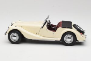 Morgan 4/4 Series II Bel Kyosho 1:18 08111W Kovina – slika 4 od 8