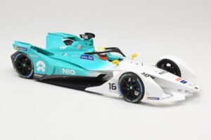 NIO 004 Team NIO #16 O. Turvey Formula E Season 5 2019 Minichamps 1:18 114180016 Kovina – slika 4 od 6