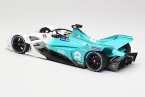 NIO 004 Team NIO #8 T. Dillmann Formula E Season 5 2019 Minichamps 1:18 114180008 Kovina – slika 5 od 6