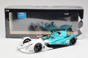 NIO 004 Team NIO #8 T. Dillmann Formula E Season 5 2019 Minichamps 1:18 114180008 Kovina – slika 6 od 6