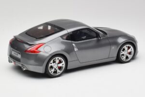 Nissan 370Z Z34 Gun Metallic Otto 1:18 OT465 Smola – slika 2 od 6
