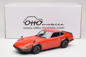 Nissan Fairlady 240ZG Rdeč Otto 1:18 OT457 Smola – slika 6 od 6