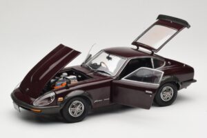 Nissan Fairlady 240Z-G S30 Bordo Kyosho 1:18 08212M Kovina – slika 2 od 8