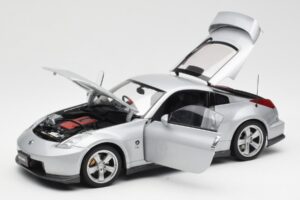 Nissan Fairlady Z Z34 NISMO Type 380RS Srebrn AUTOart 1:18 77401 Kovina – slika 2 od 8