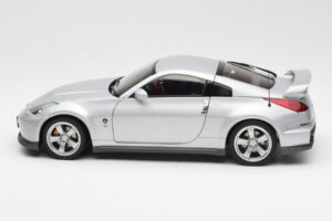 Nissan Fairlady Z Z34 NISMO Type 380RS Srebrn AUTOart 1:18 77401 Kovina – slika 4 od 8