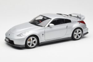 Nissan Fairlady Z Z34 NISMO Type 380RS Srebrn AUTOart 1:18 77401 Kovina
