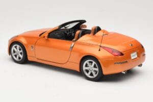 Nissan Fairlady Z Z33 Roadster Sunset Orange AUTOart 1:18 77377 Kovina – slika 7 od 8