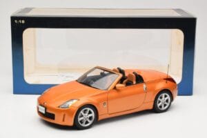 Nissan Fairlady Z Z33 Roadster Sunset Orange AUTOart 1:18 77377 Kovina – slika 8 od 8
