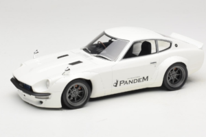 Nissan Fairlady Z Z34 Pandem Otto 1:18 OT1167 Smola