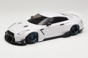 Nissan GT-R R35 Boost Wars 2 Bela Jp Kraemo 1:18 KRAEMO001 Kovina – slika 2 od 7